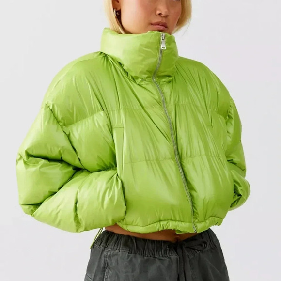 Urban Outfitters Jackets & Blazers - [XS] Urban Outfitters Taryn Green Cropped Puffer Jacket